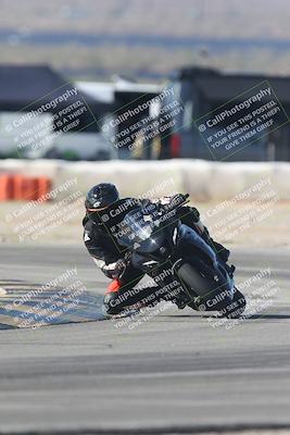 media/Sep-20-2025-Race Pace (Sat) [[d4e1b33f4d]]/Verified/Turn 2 (920am)/